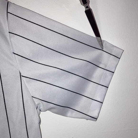 🏀🪐 Space Jam Tune Squad Size Medium Hoodie Shirt LeBron Michael Jordan🪐🏀 - Picture 6 of 7